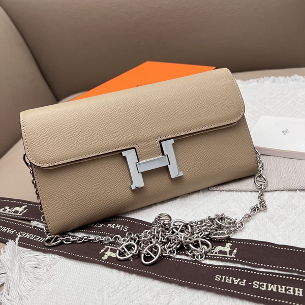 エルメス財布コピー正面デザイン